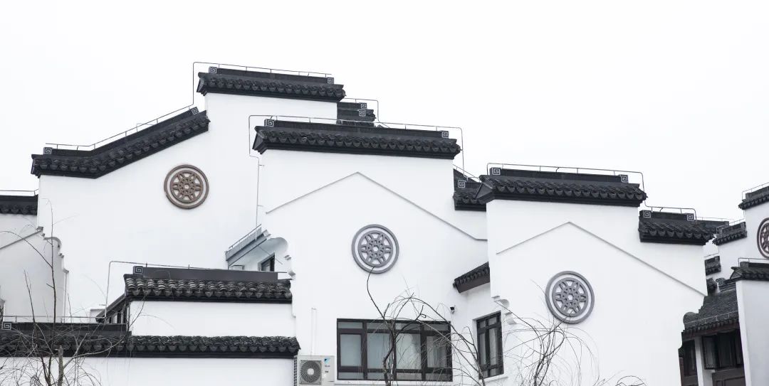 砖赏案例，，，，，，最美外立——888集团劈开砖