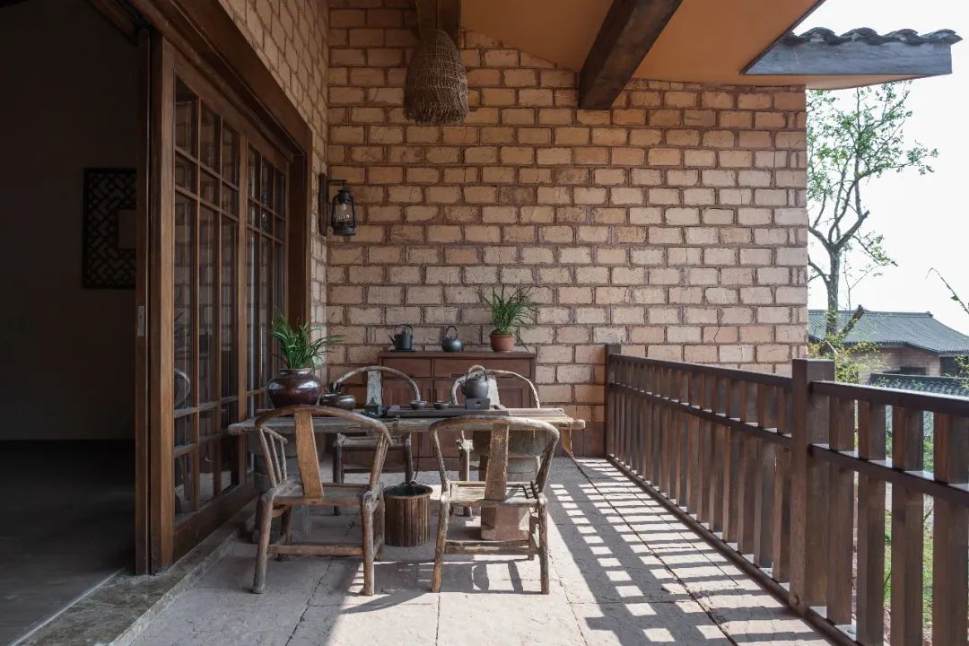 助力漂亮墟落建设 勾勒幸福人居新画卷_888集团瓦业助力漂亮墟落建设